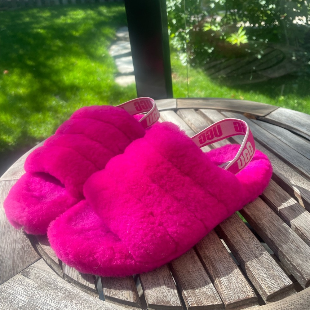 Hot Pink Ugg Slippers Size 5 US